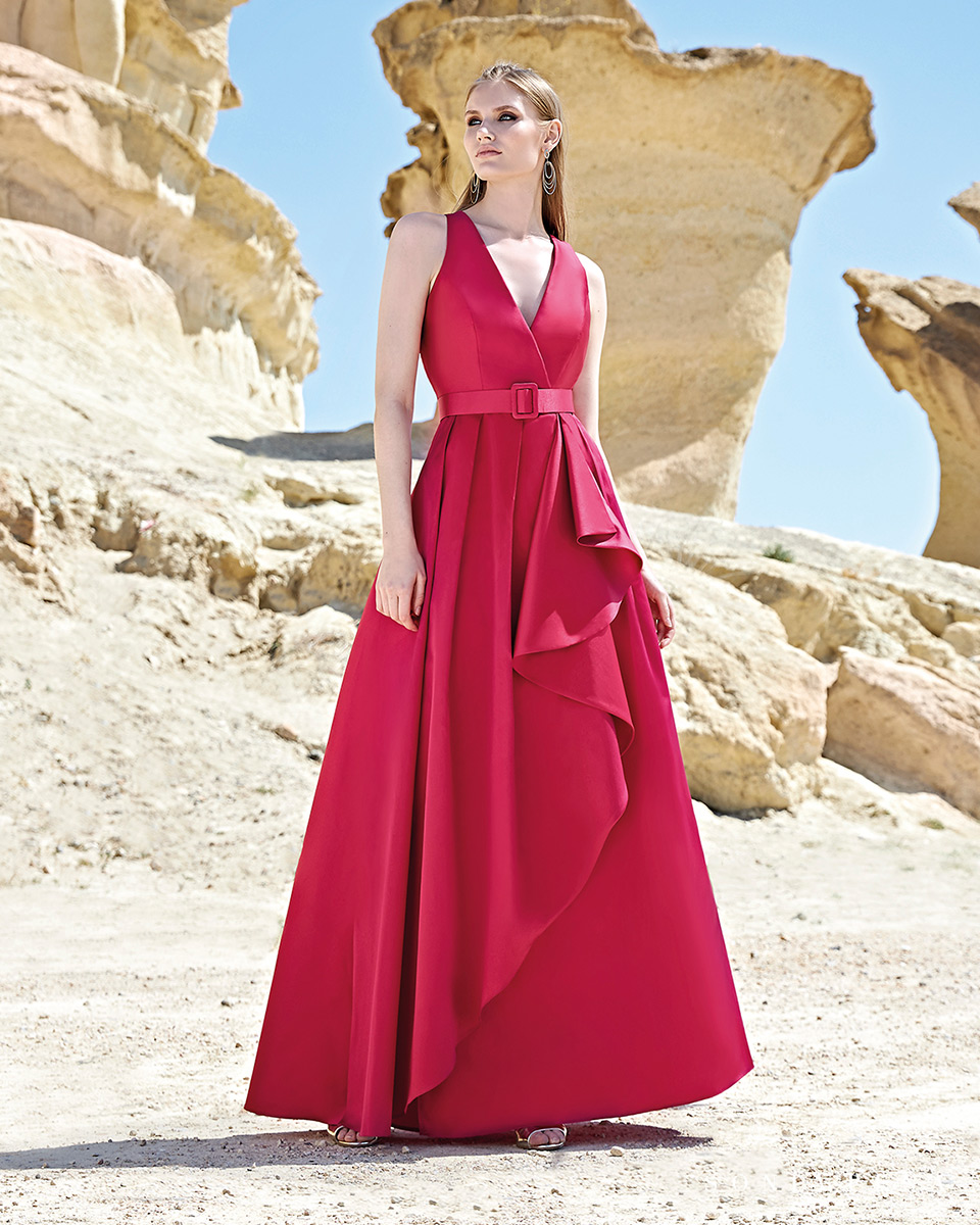 Long dress. Spring-Summer Trece Lunas Collection 2020. Sonia Peña - Ref. 1200126